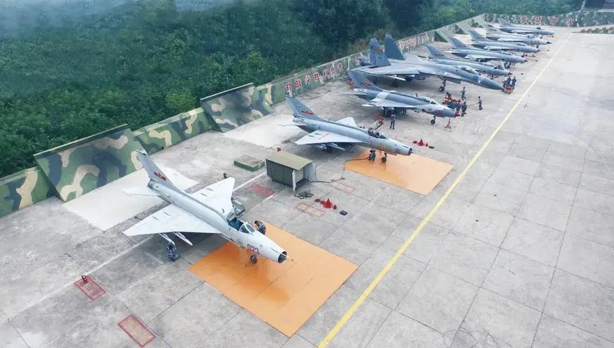 解密解放軍信息工程大學提前批錄取 聚焦網絡工程專業的特色與機遇